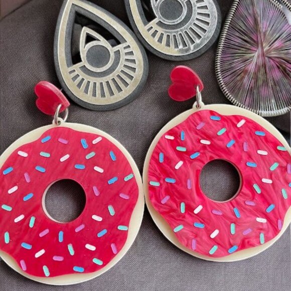 Mod Lot of 4 Pairs Long Dangle Drop Earrings Hip Funky Colorful Statement Groovy - Picture 6 of 6